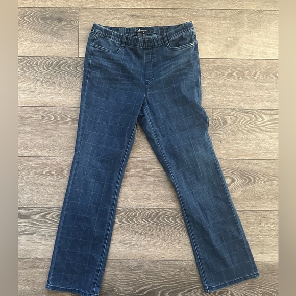 FDJ pull on Jean stretchy waist SZ 12 square pattern denim pockets - Picture 1 of 3
